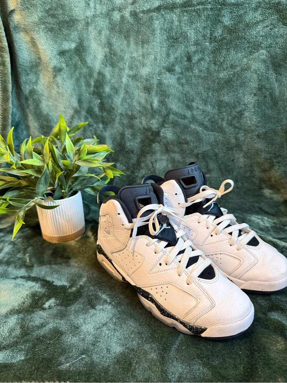 Jordan youth White and Black High-Top Sneakers
